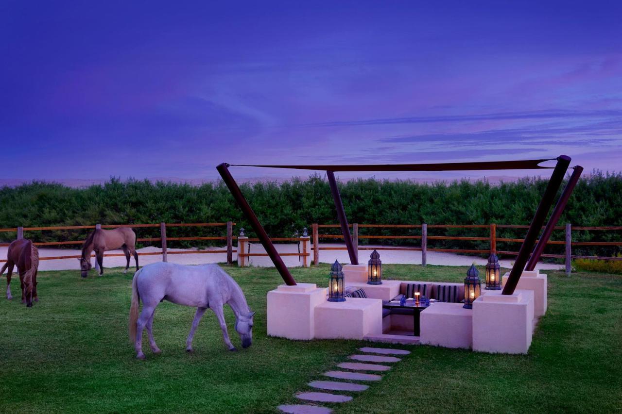 Al Wathba, A Luxury Collection Desert Resort & Spa, アブダビ エクステリア 写真