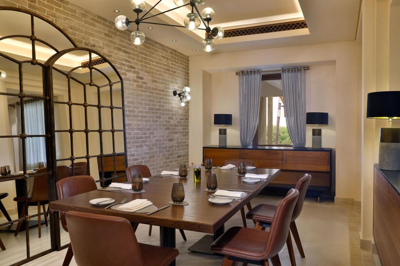 Al Wathba, A Luxury Collection Desert Resort & Spa, アブダビ エクステリア 写真
