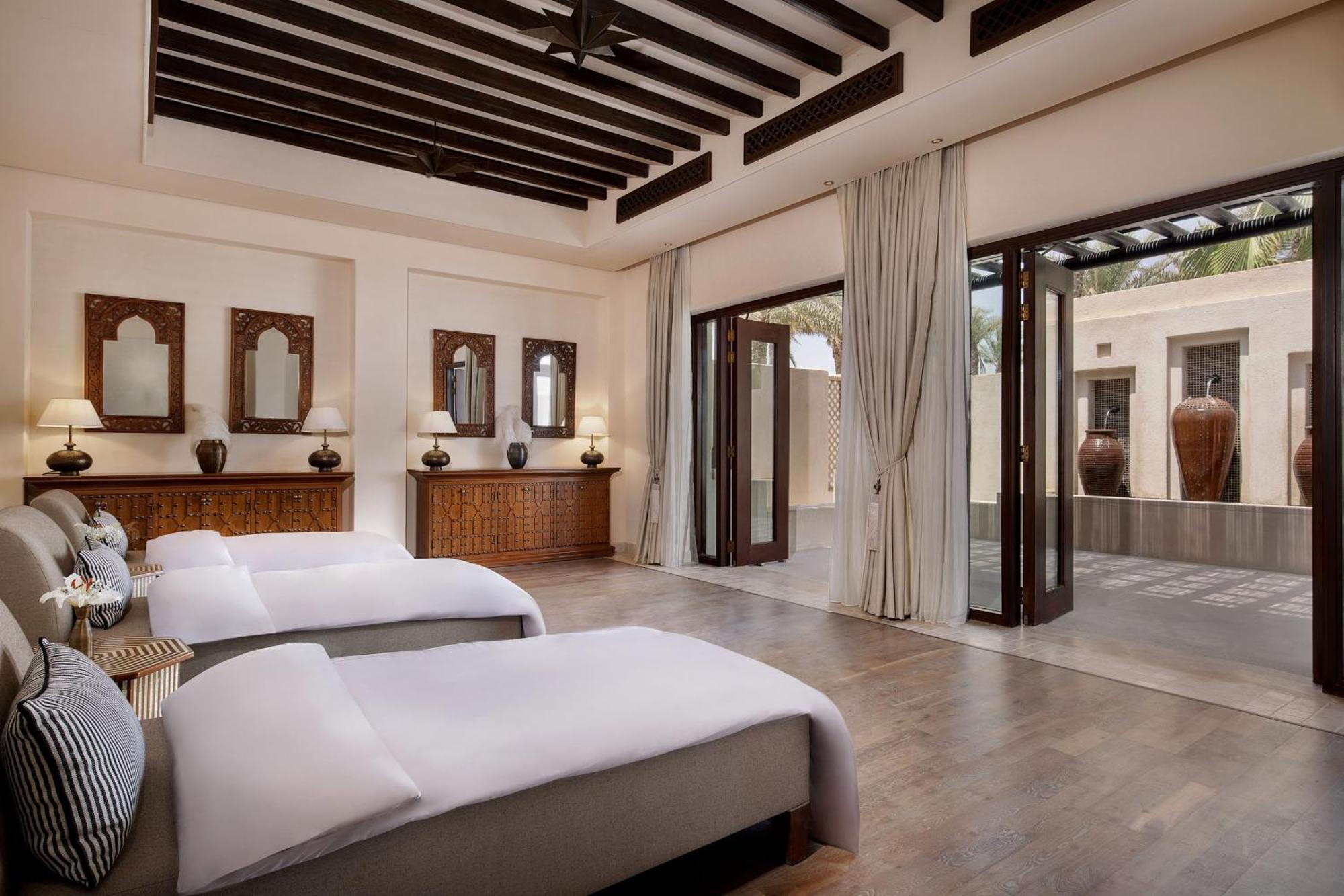 Al Wathba, A Luxury Collection Desert Resort & Spa, アブダビ エクステリア 写真